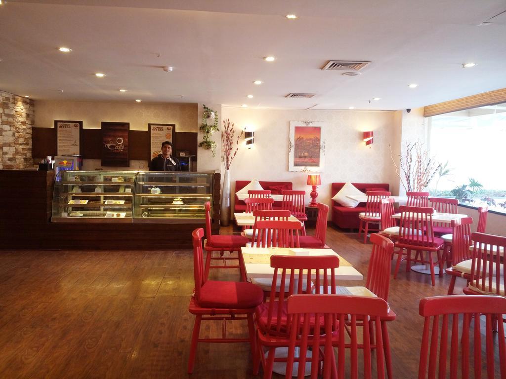 Best Western Plus O2 Indore Bagian luar foto