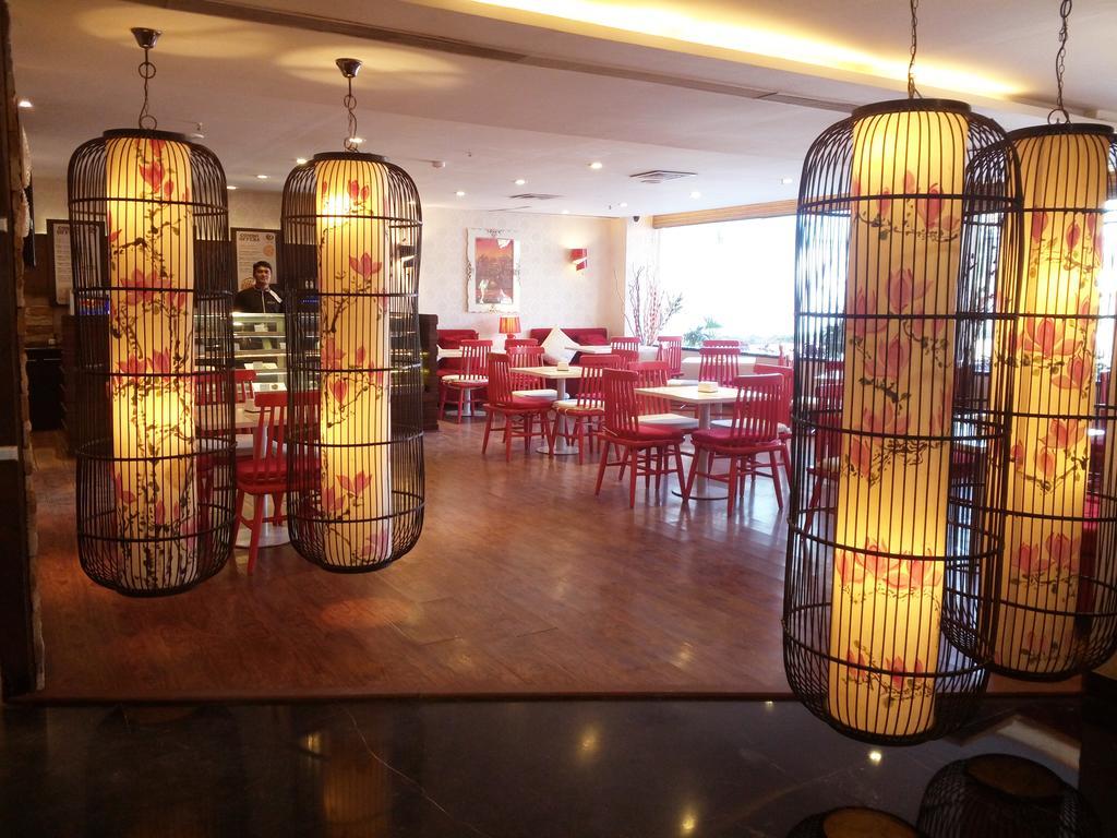 Best Western Plus O2 Indore Bagian luar foto