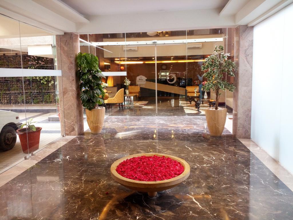 Best Western Plus O2 Indore Bagian luar foto