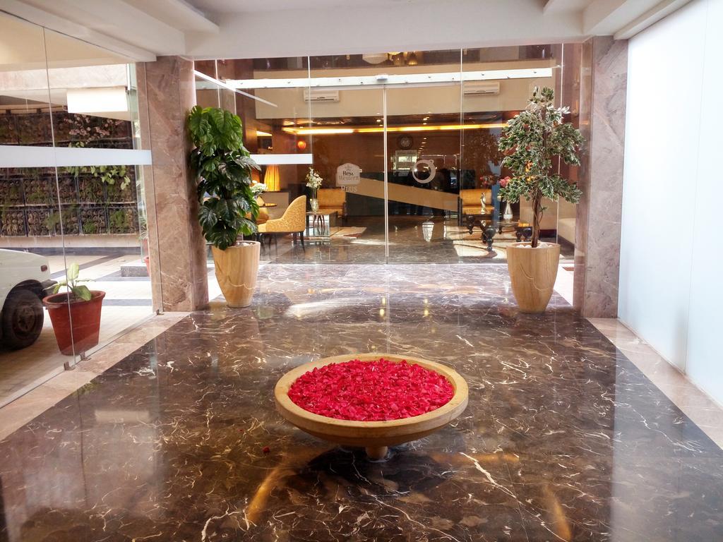 Best Western Plus O2 Indore Bagian luar foto