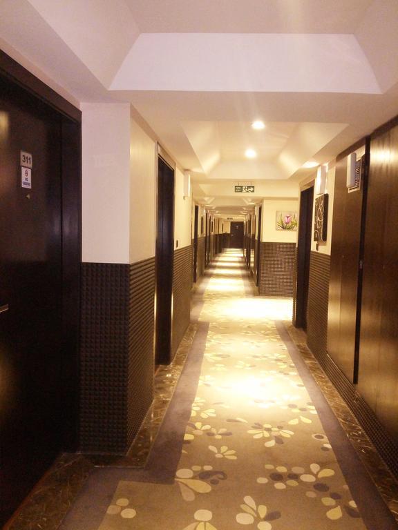 Best Western Plus O2 Indore Bagian luar foto