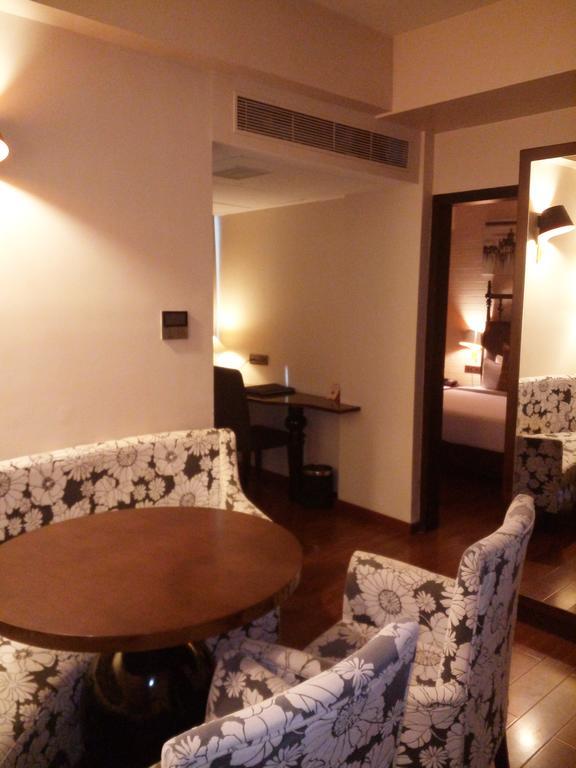 Best Western Plus O2 Indore Bagian luar foto