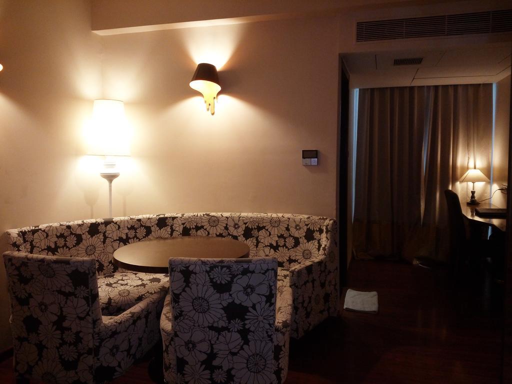 Best Western Plus O2 Indore Bagian luar foto