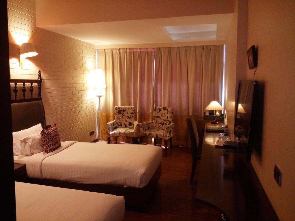 Best Western Plus O2 Indore Bagian luar foto