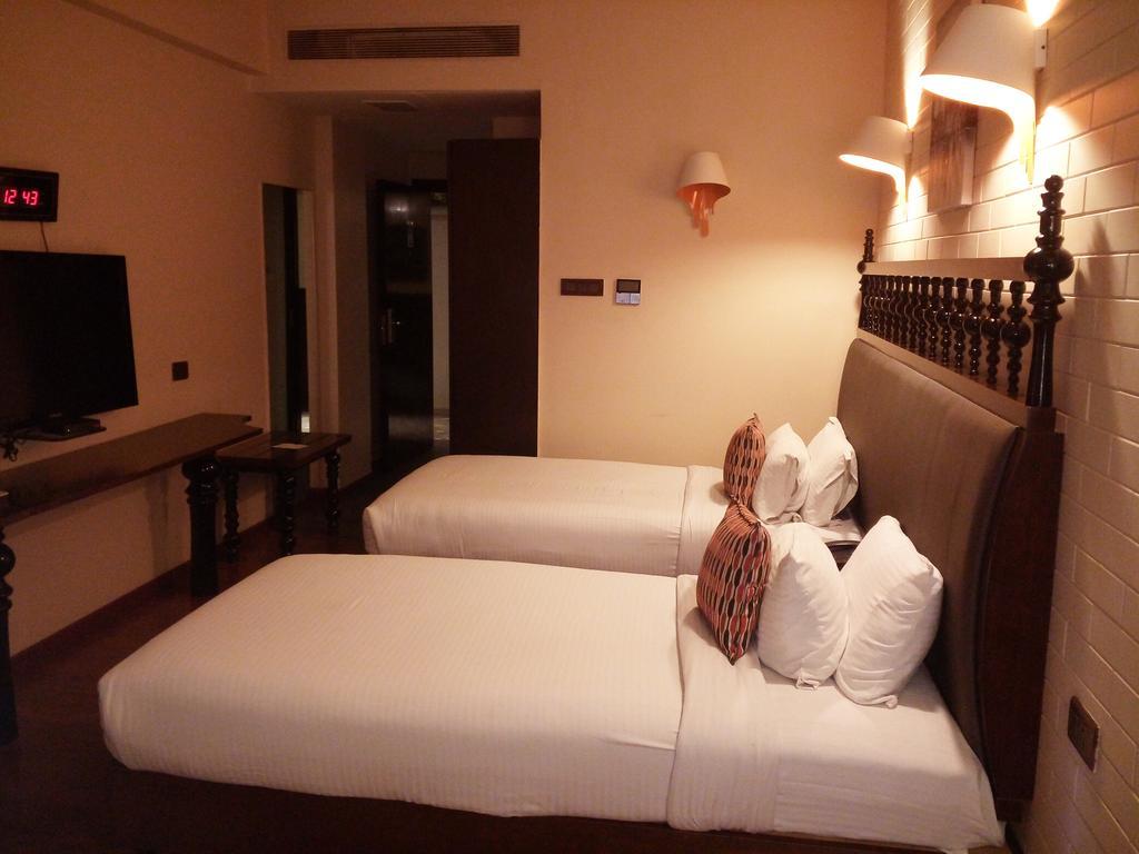Best Western Plus O2 Indore Bagian luar foto