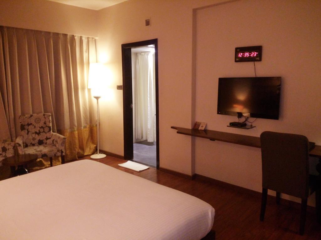Best Western Plus O2 Indore Bagian luar foto