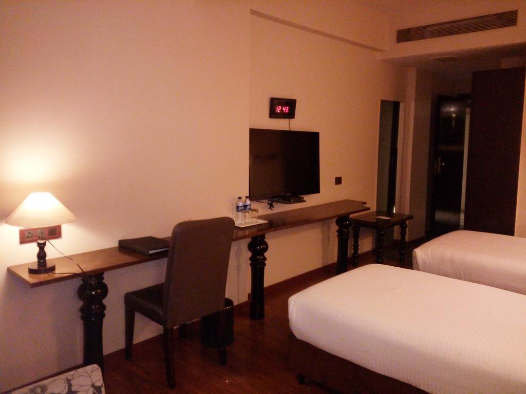 Best Western Plus O2 Indore Bagian luar foto