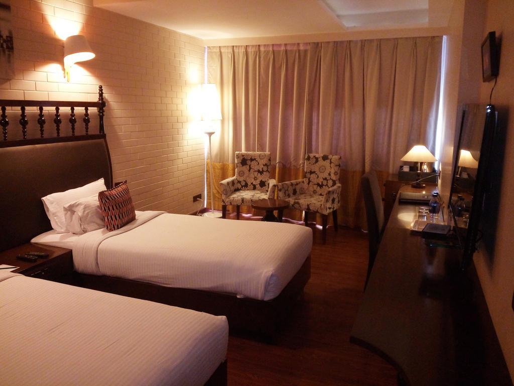 Best Western Plus O2 Indore Bagian luar foto