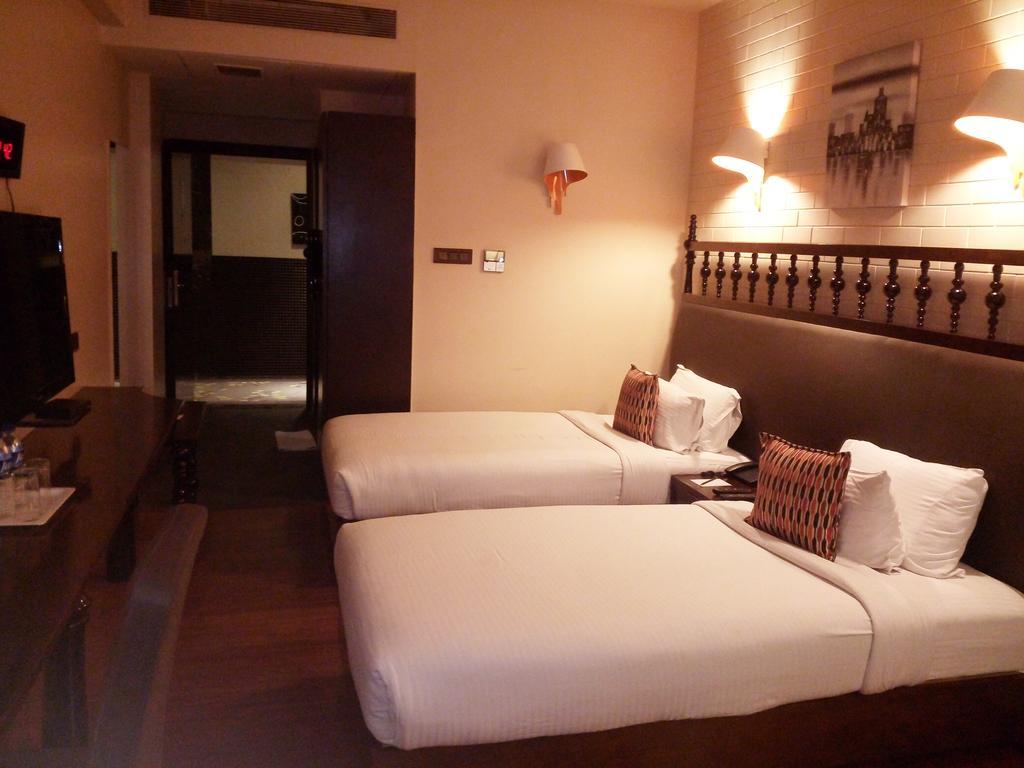 Best Western Plus O2 Indore Bagian luar foto