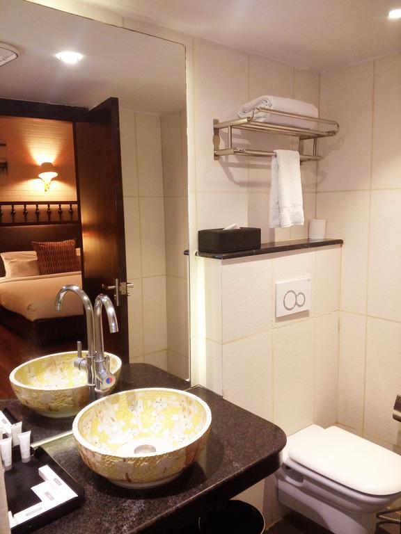 Best Western Plus O2 Indore Bagian luar foto