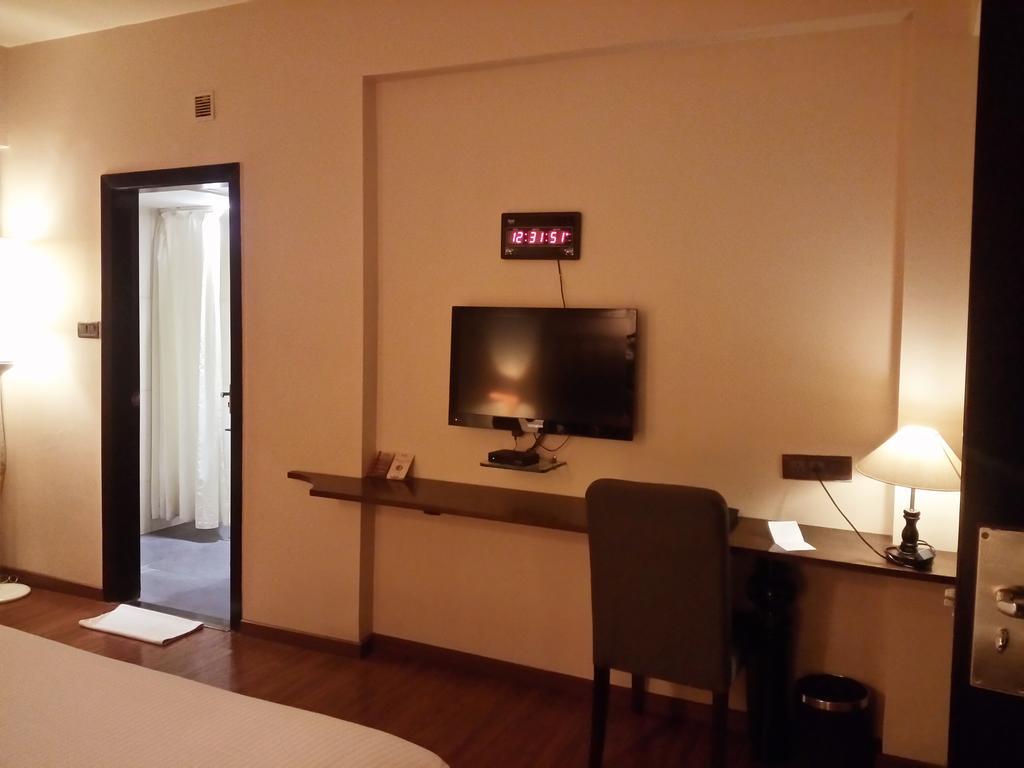 Best Western Plus O2 Indore Bagian luar foto