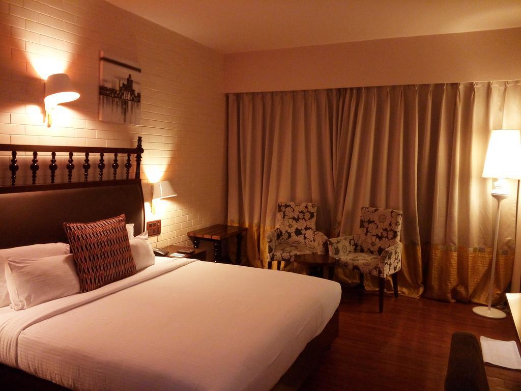 Best Western Plus O2 Indore Bagian luar foto