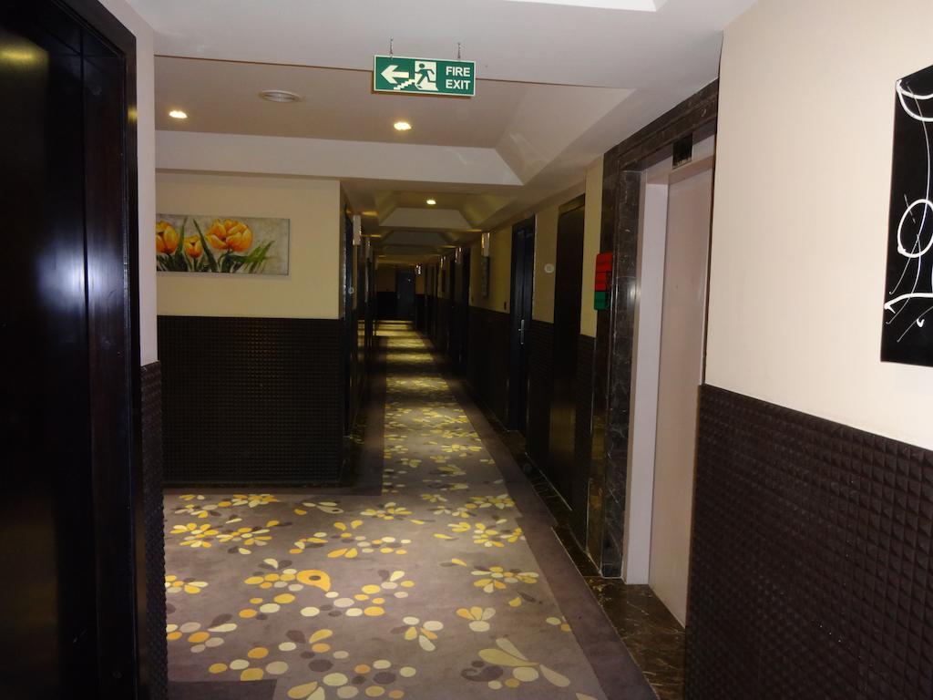 Best Western Plus O2 Indore Bagian luar foto